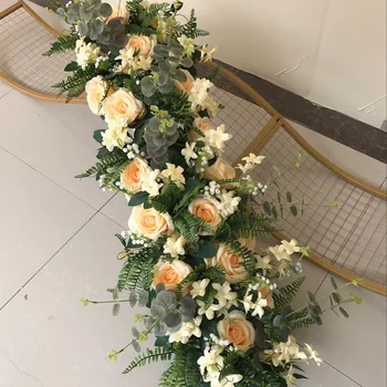 dirbtinių gėlių sienos putų pagrindo kelio, vedančio Eukalipto šilko gėlių vestuvių susitarimą dekoro etape išdėstymas dekoratyvinis vainikas 1m